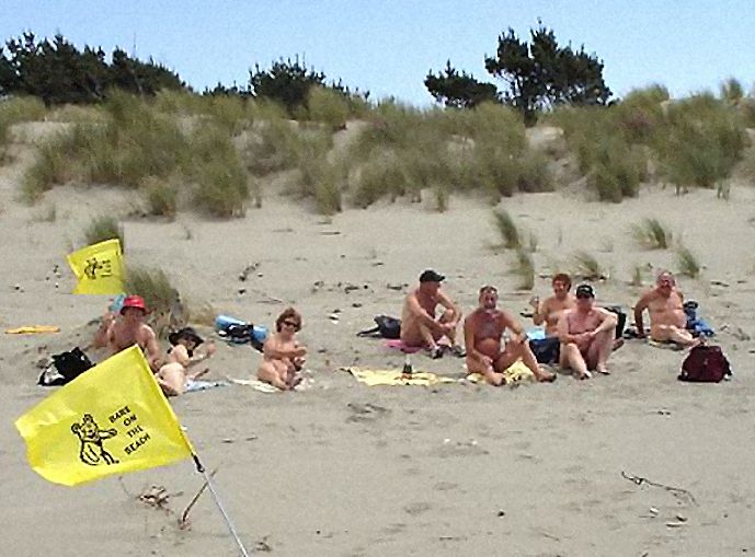 New Zealand naturist beach — Spencerville