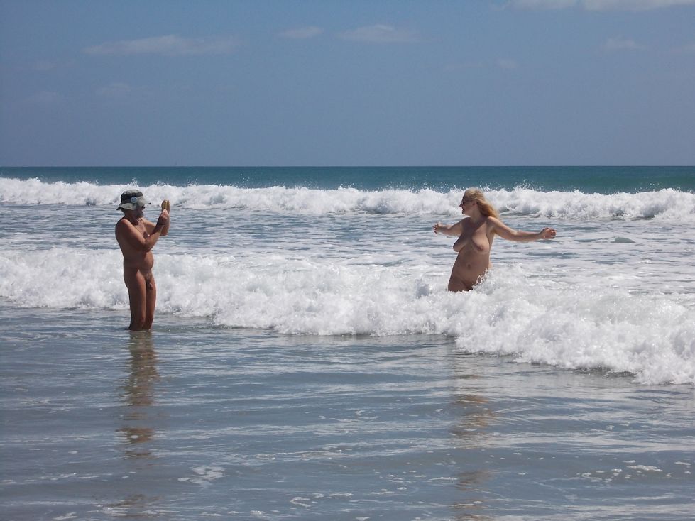New Zealand naturist beach — Waihi Sth, Blair