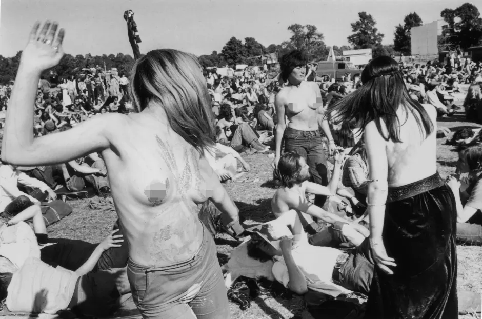 Glastonbury Festival — Dancing
